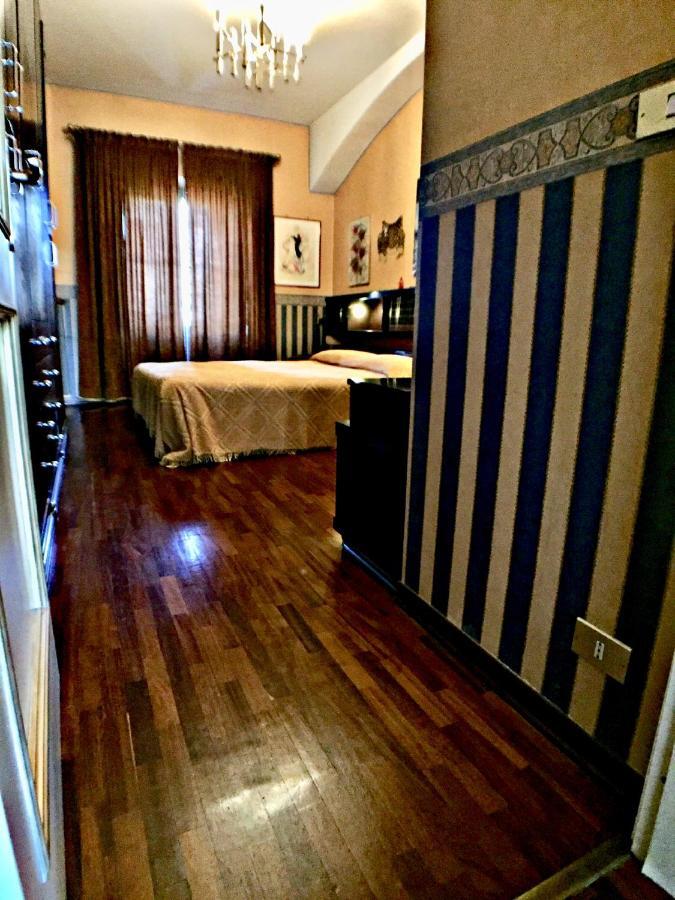 Elegante Appartamento Vicino Al Centro Торино Екстериор снимка