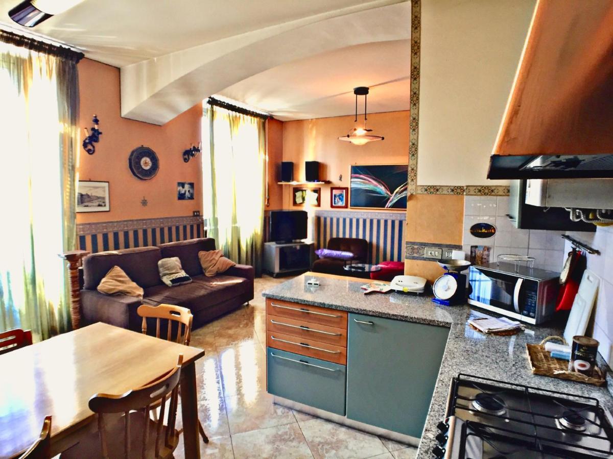 Elegante Appartamento Vicino Al Centro Торино Екстериор снимка